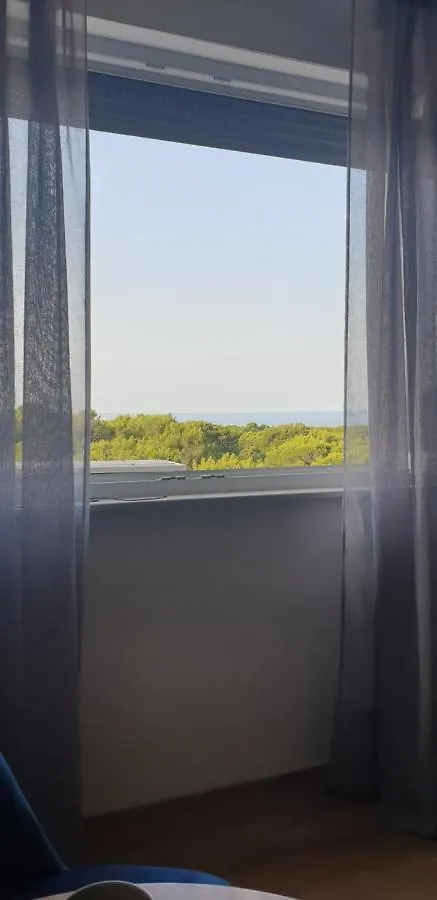 Studio Apartment Hana Pula